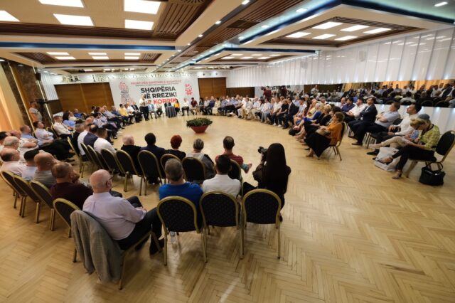 EDEED4EE-8DD6-4595-97CC-63941E25E49B