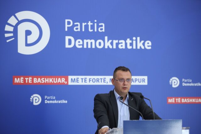 127CD66B-D532-4403-BDFD-652926422DDF