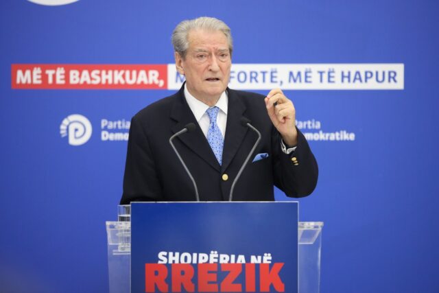 8ADFFFC6-B6BF-407C-99D1-03EBBDAE537D