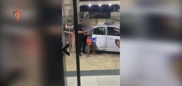 AAE96D3F-28BF-46AE-A955-560486BD5E3B