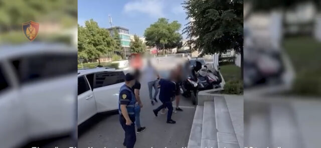 2256C13A-4A06-46DD-A775-EC9902D0276C