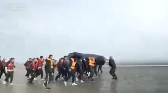 6072946A-FF96-46D7-85AD-5E08479F80EE