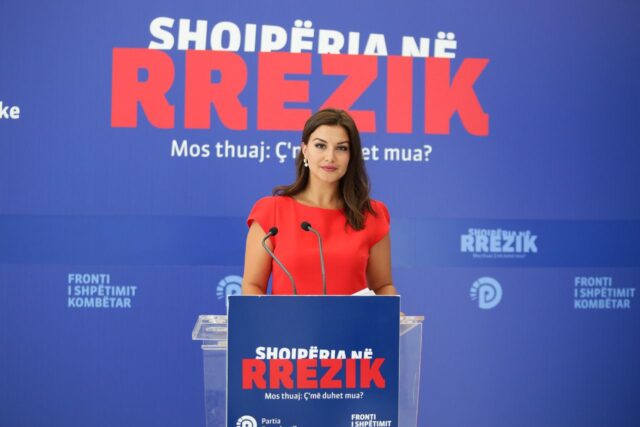 67BAECE5-C443-4573-A927-8850BFF4EAB3