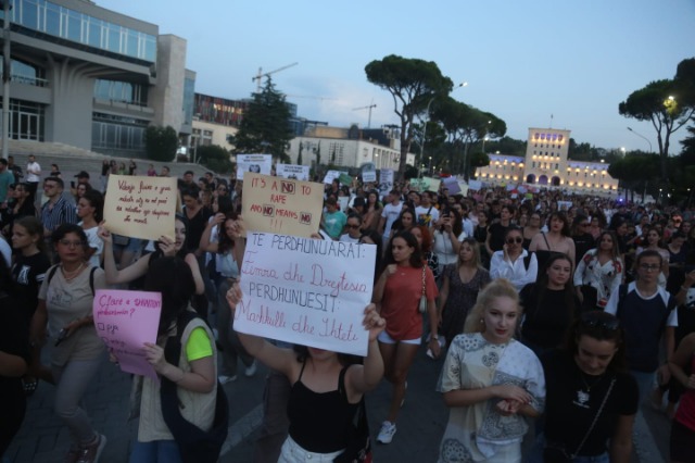 BDDBA96F-021D-4788-AA49-81E6D7FCA911