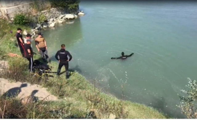 BEF74130-1841-4090-8E0F-55A98AD4DEF3