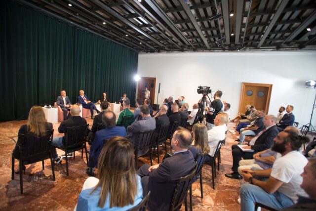 FC118E88-D471-41D5-B6FE-3113420A28AE