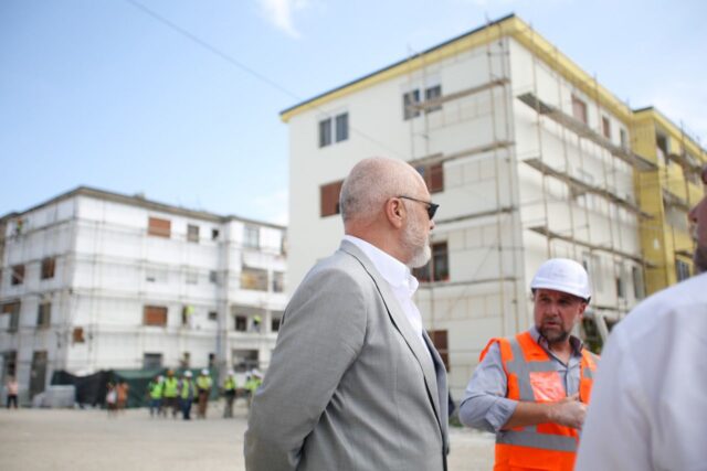 289AFB5B-8253-41AE-A921-2CABAAEE58EC