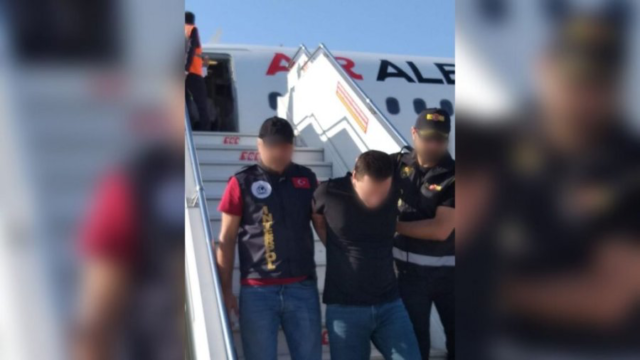 CDDAC507-D2EB-4E27-A86C-4655A582E64E