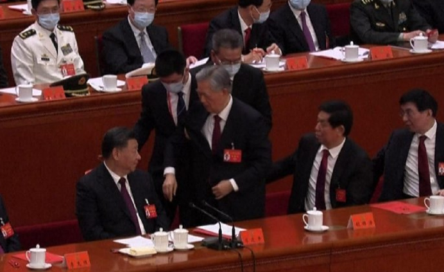 4DC31478-DF4F-465C-AD5C-6516CC39751D