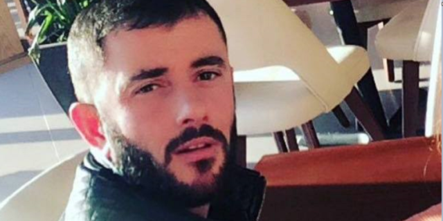 63AD1578-9255-4A4E-9123-45D574F9AE7B