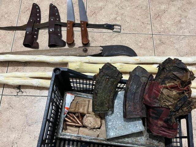 02161EB8-B49A-4470-9A1C-739CDCA135B6