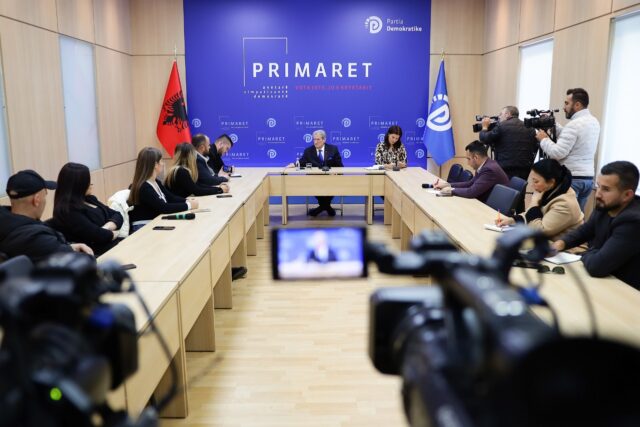 27498833-E3FD-411D-B801-27178D6F7B06