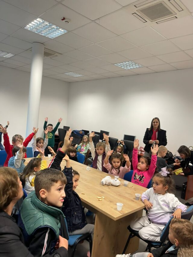 51461FB4-E936-42E5-ACD2-84AA7C491D1A