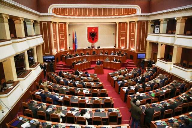 B2C13B3E-775D-405E-A9C1-DFFC6ADA6199