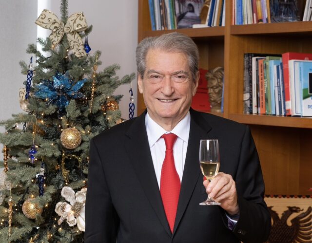 0DEC1052-BF37-41B0-AA24-8C86FD59F96A