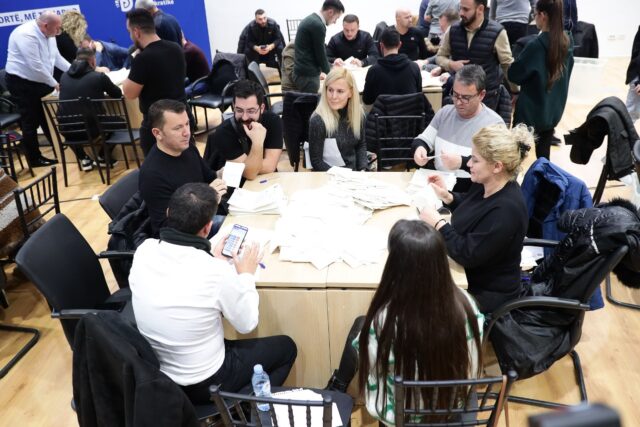 52983DA2-9A70-4F95-B008-502EB83E6B9B