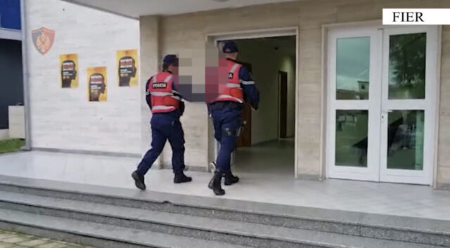 5B7BBBE7-44C3-4264-AFDC-4020757157EB