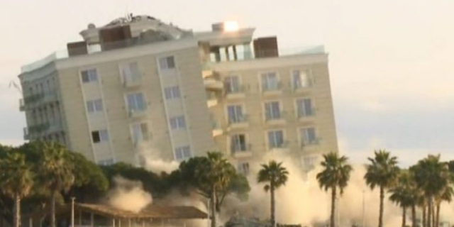 916A0C1B-7B47-4BB6-BD24-BF6A242773E3