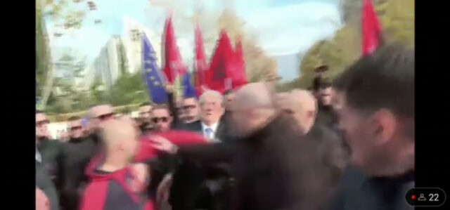 ADE41115-4413-480B-94BE-CB976B9C9DDE