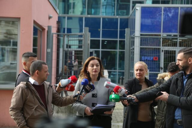 E7CF2F38-EF1A-4BB3-89D8-1C22CABCE9B0