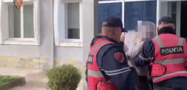 E8CEFF7D-354F-49B4-A3C0-40550E48134C