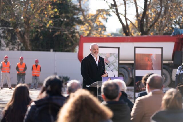 E9847A2D-6982-4F40-B8BB-7437F4F4614E