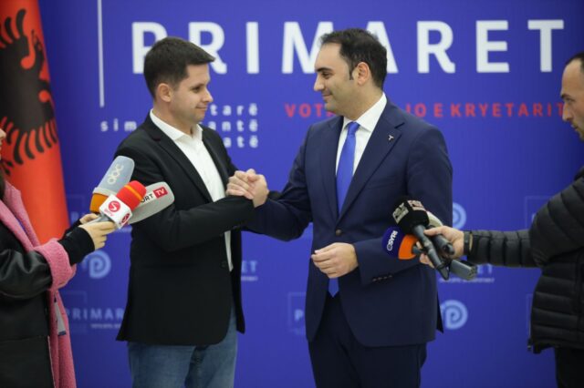 EB589417-A65E-472C-A6B5-58FE6CF867E7