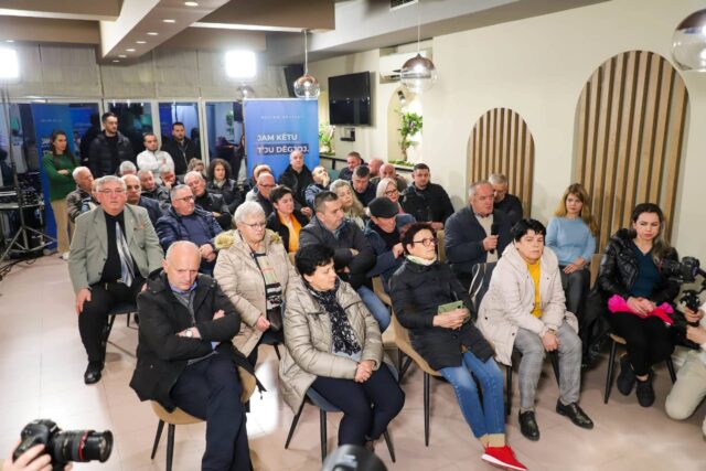 59D7C203-E042-45D9-8579-14BEDC635DDD