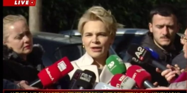 8CD3EEBE-DF1B-431B-B16E-0B33F778D552