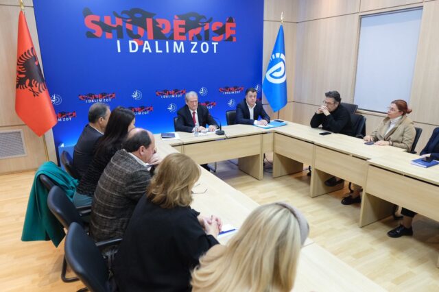 9E1DEA26-4834-40FF-824A-CE63916BF72C