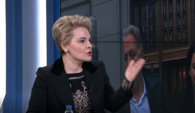 BCEDC972-90D3-4A42-8964-491EEE9EC44B