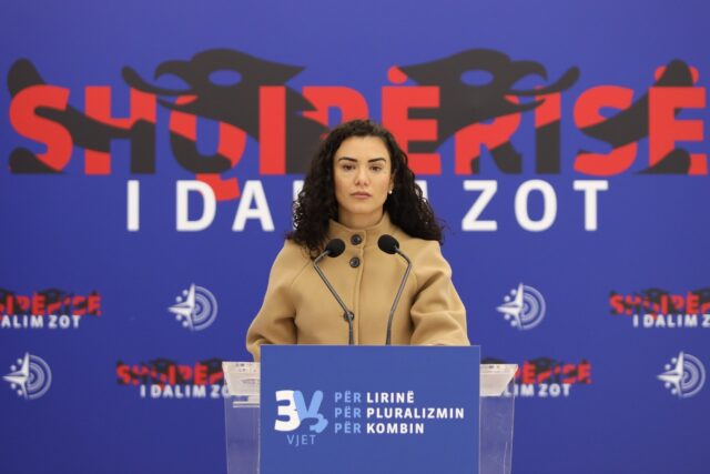 E015A5FF-8370-4F0E-9DAF-0C34F79E9197