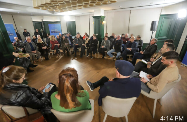 E878E15F-F603-48D4-A3E4-6A20C4A525CE