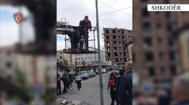 EBDBACA0-5A02-4191-9B32-C70095081053