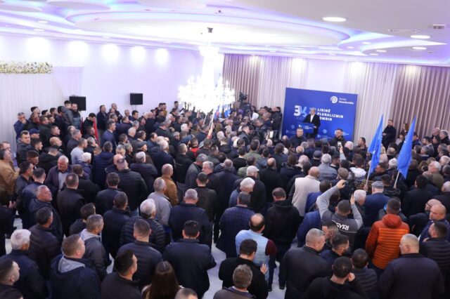 0DCB76D3-0301-43E1-ABB3-CE1118EAB4BC