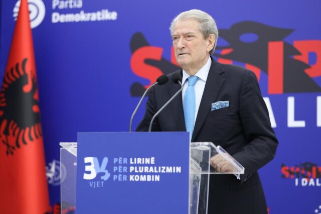 1FB10FC3-FEB3-4029-A529-BEFE4466A35A