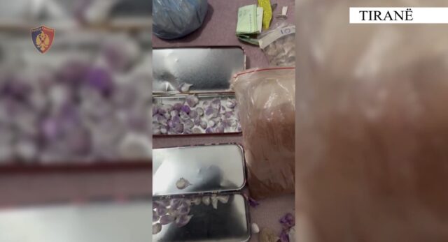 3FB0E7BD-2381-4FFD-AF88-181B0CC315D9