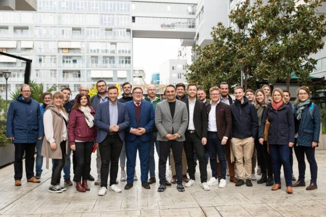 45887646-982E-45DF-959B-98FB62031497