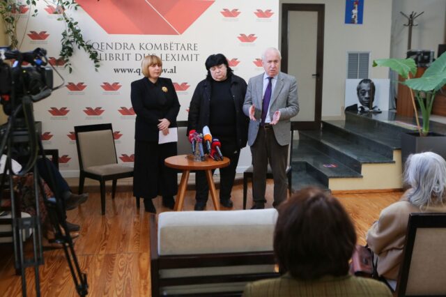 7DE43BA3-C2B2-4CA3-AF31-5AE21F049F45