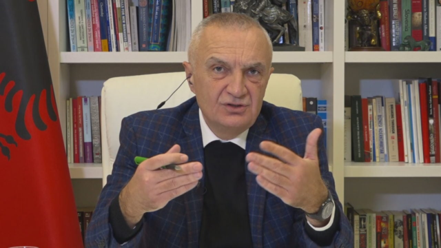 C2B5D932-2290-40F0-8FB0-E953FB1B81D1