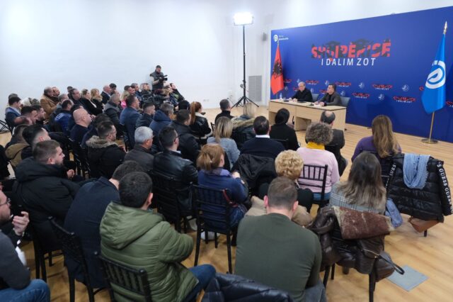 D1B214CA-26B0-4EE3-9BD0-6C84296404F5