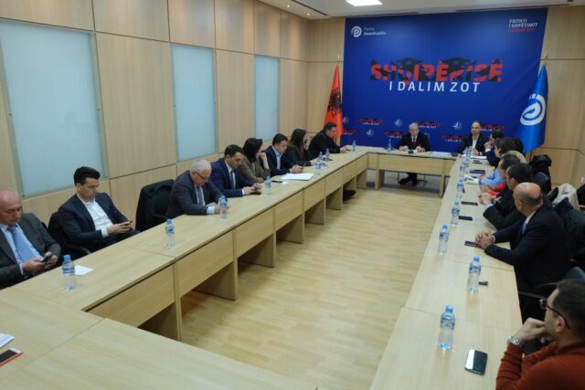 FB1747C9-92FC-4225-B4DF-3152A61225FC