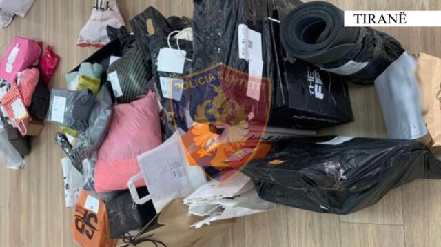 18316786-A25D-40D2-81D2-222E95165C90