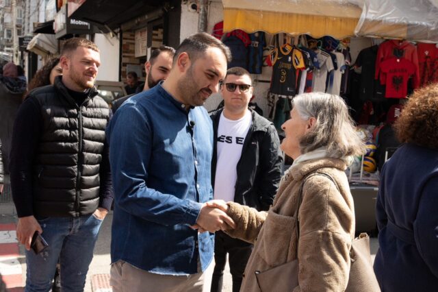 1A5B1294-0044-4029-A3F8-8A217947708C