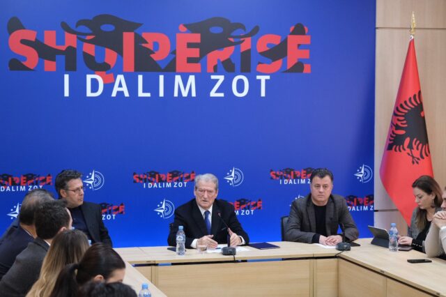 20C2840C-8667-45F3-8FDD-9DD54789D0C4