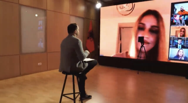 3EA19438-E36C-4D0F-9804-D3EFECC71C64