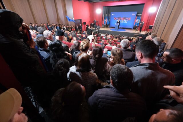 58794A8C-14C0-4D06-AABA-F482888037B7