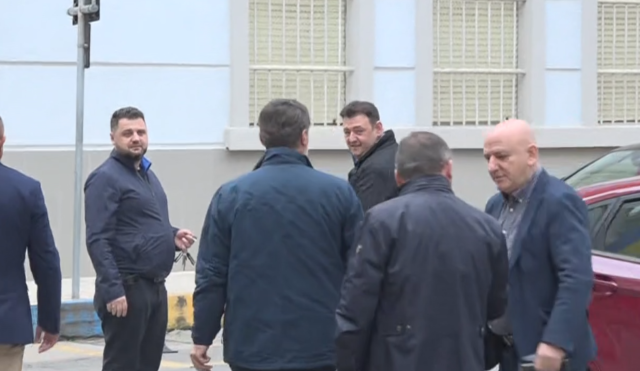 7C36DD21-1810-494E-869B-792BC23FAA03