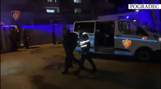 916D5286-676D-4A16-A287-4677117F6F5E