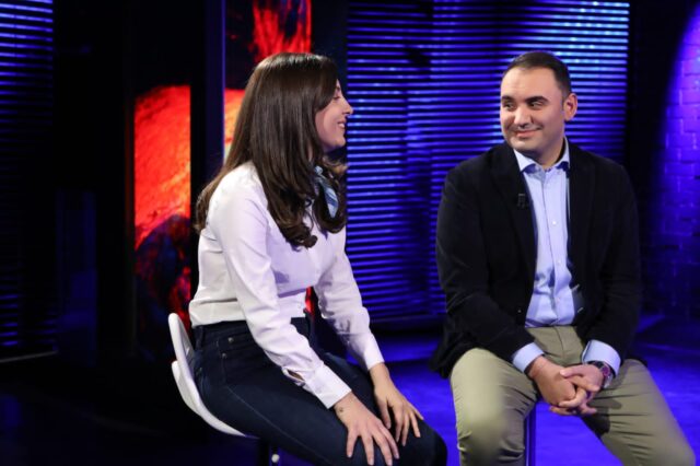 A5A83482-2E56-448D-916D-3571461EE668